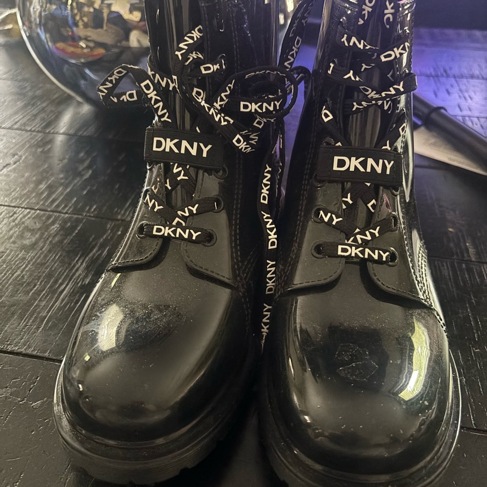 DKNY Black Glossy Logo Lace-Up Women's Boots